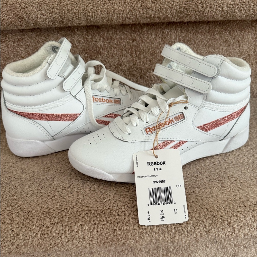 Reebok White and Pink Sneakers with Padded Ankle Support - Picture 1 of 1